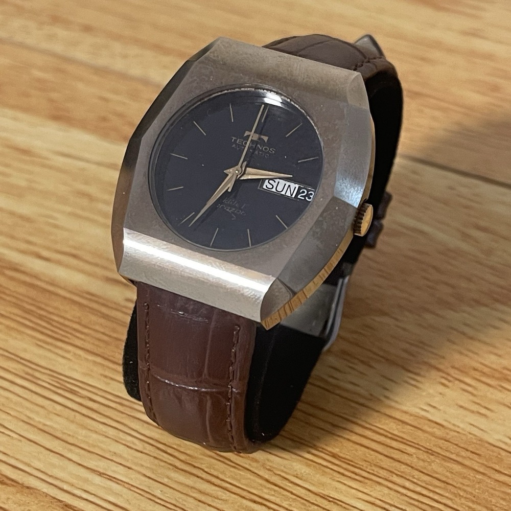 Rare Vtg Technos Borazon Automatic Swiss Watch TV style S6I1084 Gold Tone